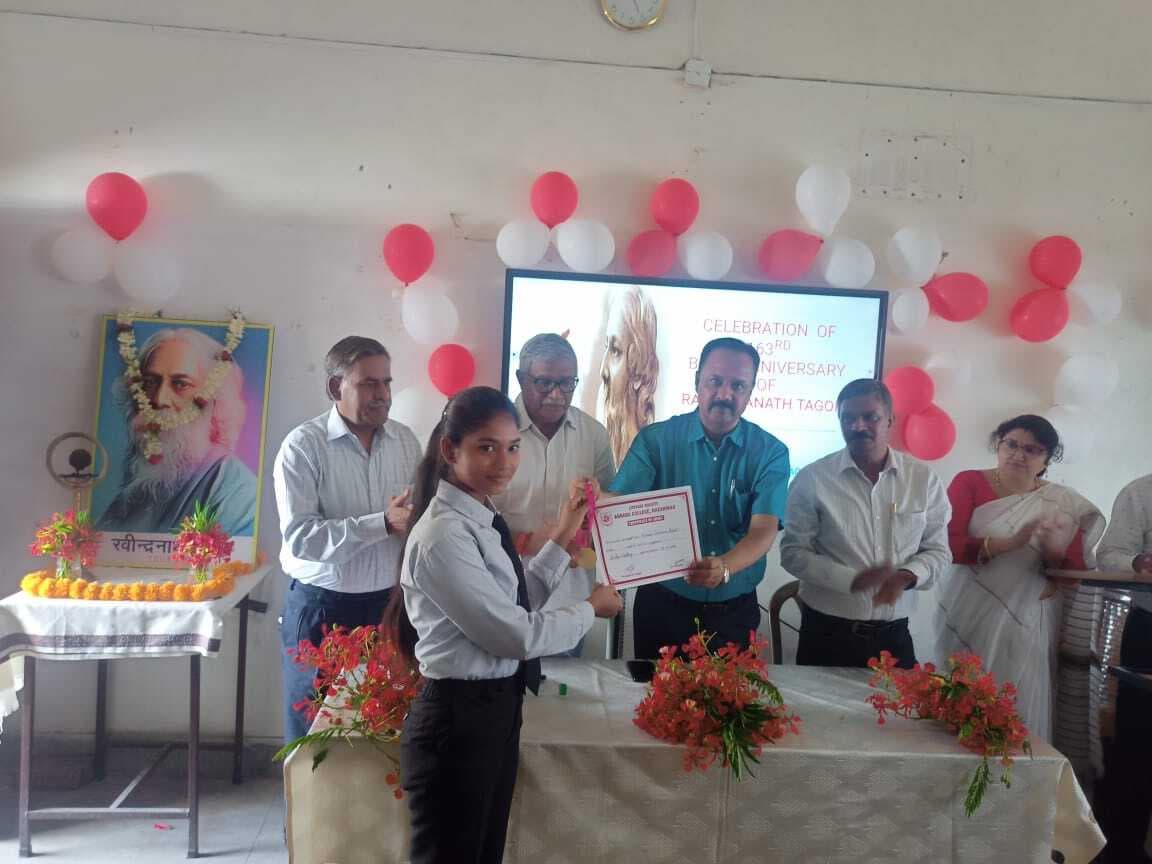 गुरुदेव के साहित्य व कलाकृतियों में मानवता के लिए कई गूढ़ संदेश : प्राचार्य