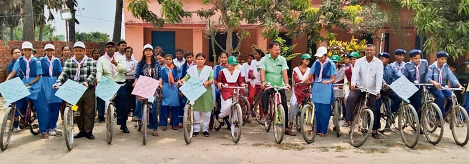 स्काउट-गाइड ने साइकिल रैली निकाल मतदाताओं को किया जागरूक