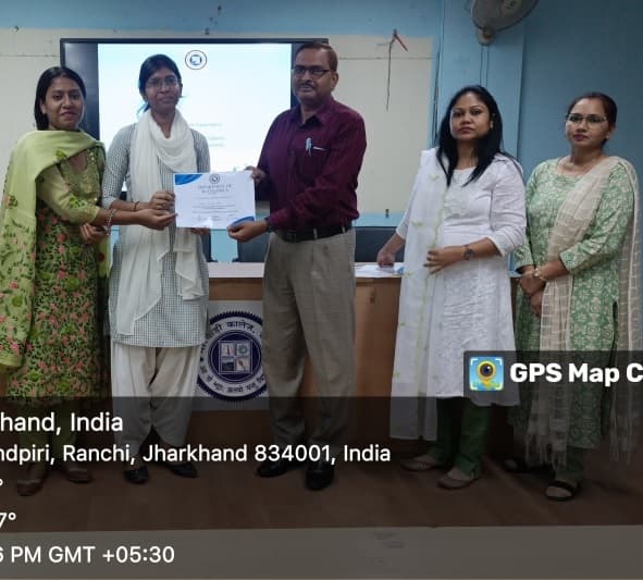 मारवाड़ी कॉलेज के विद्यार्थियों ने पीपीटी के माध्यम से अर्थशास्त्र की समस्याएं बतायीं