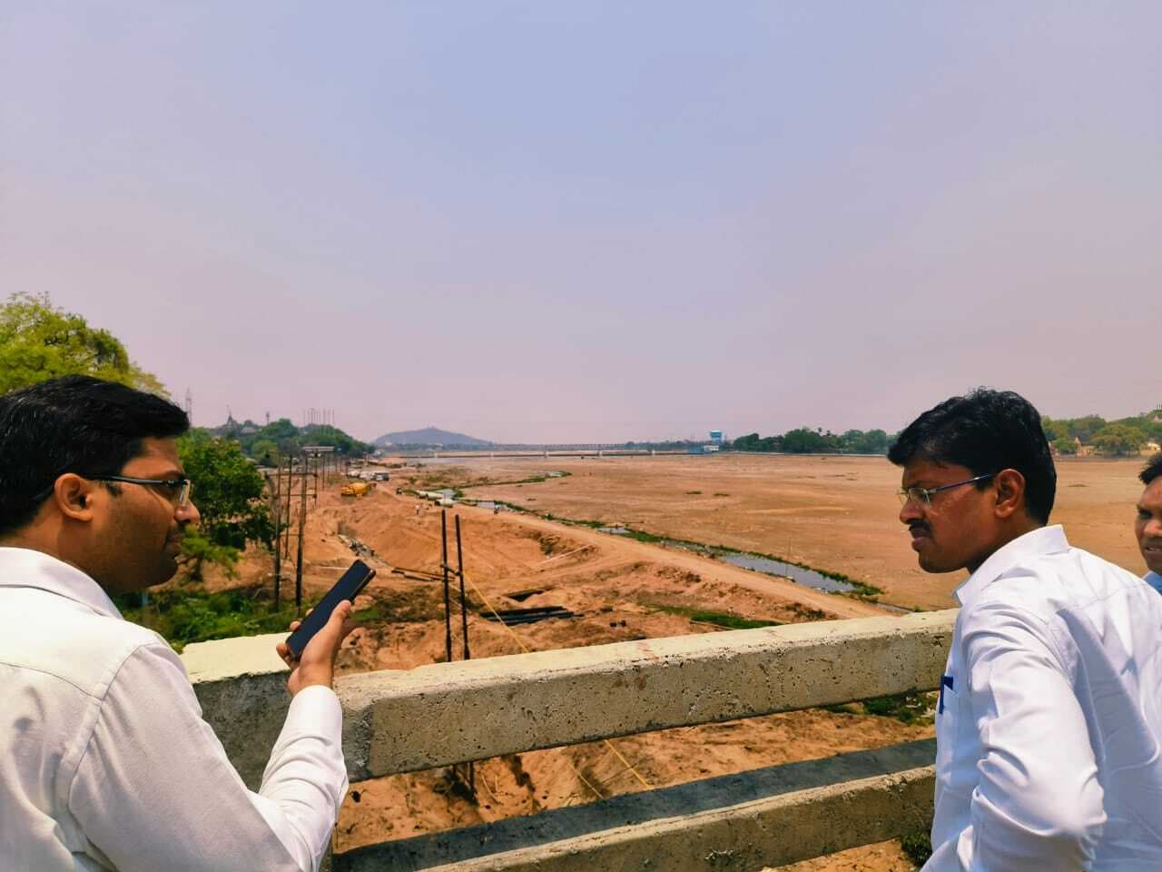 बाइपास से देवघाट तक बन रहे अप्रोच पथ पर दो नये घाट बनेंगे