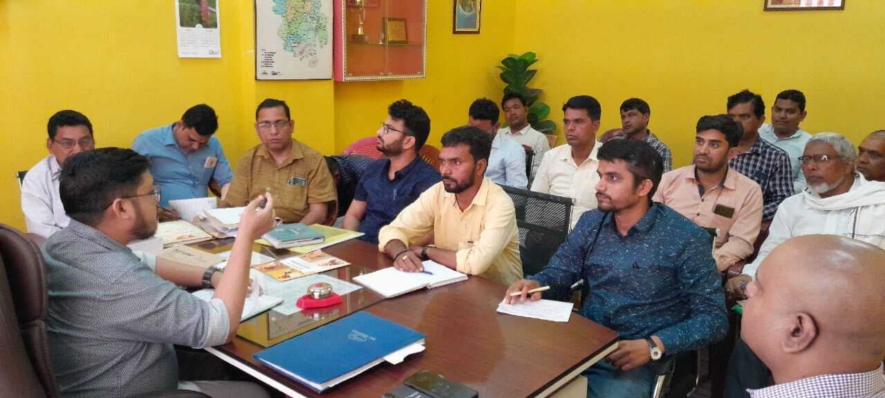 स्थानांतरित व मृत मतदाताओं की सूची करें अद्यतन : बीडीओ