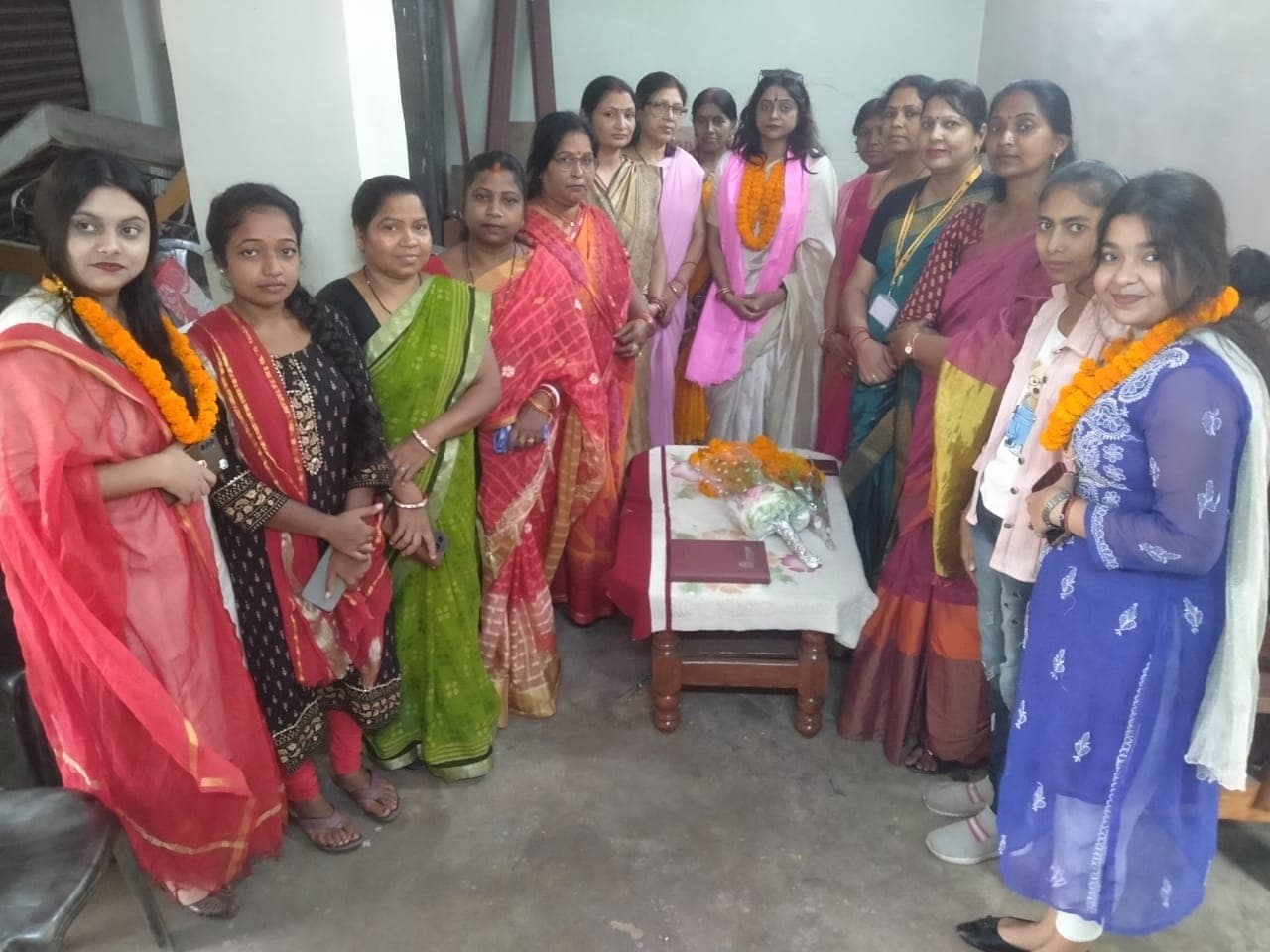 नारी शक्ति सुरक्षा फाउंडेशन ने किया महिलाओं को सम्मानित