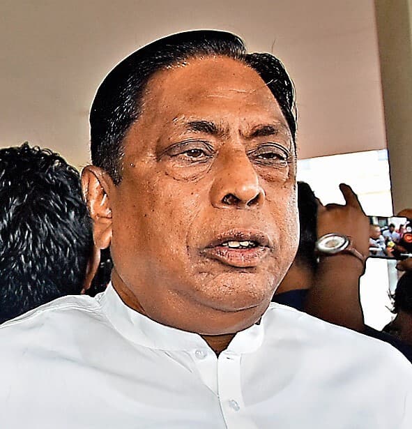 मंत्री आलमगीर को इडी का समन