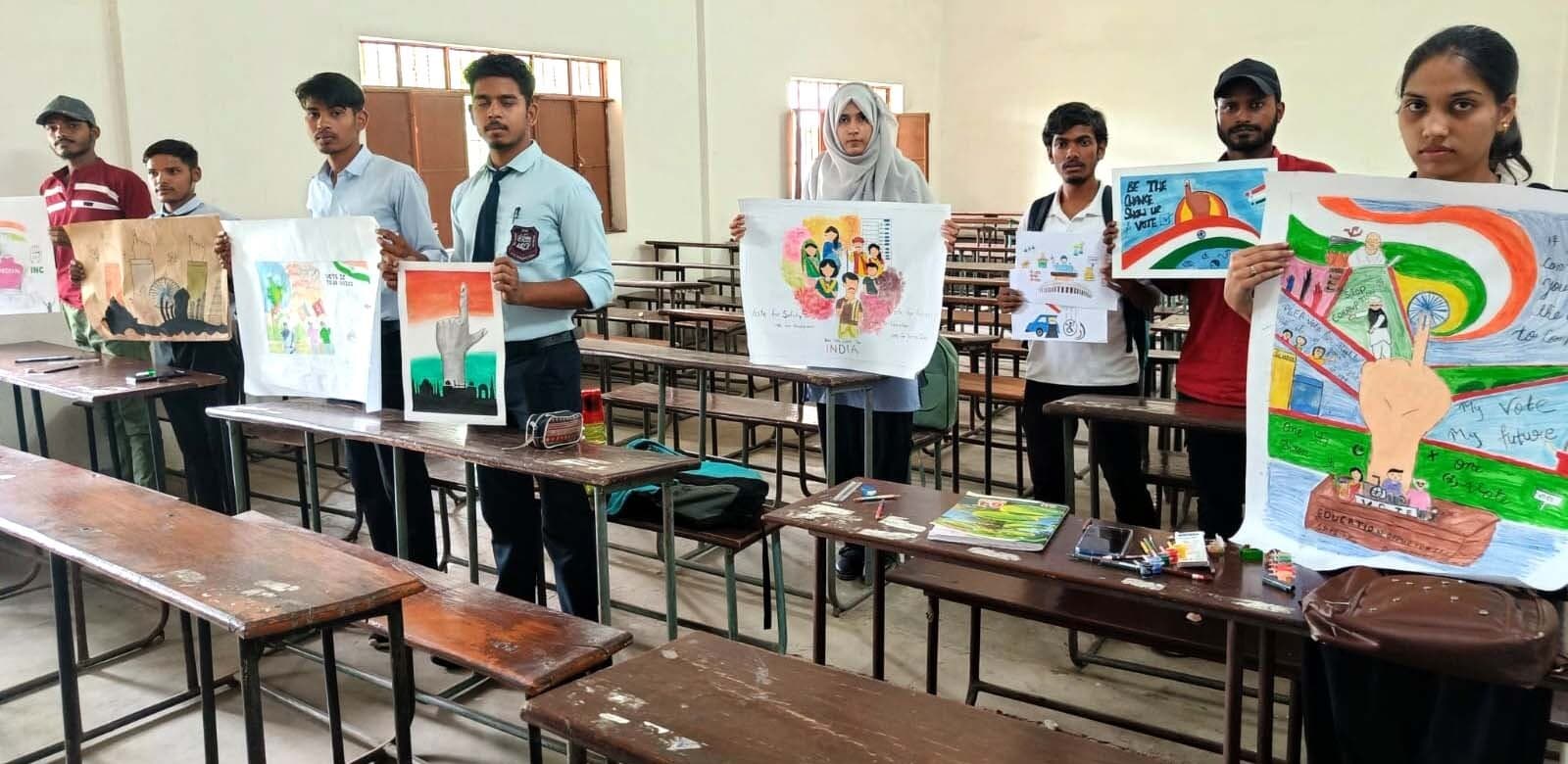 मतदाता को जागरूक करने के लिए हुईं प्रतियोगिताएं