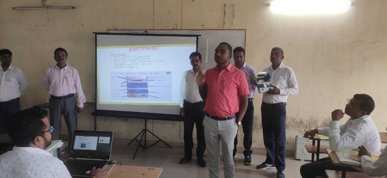 पीठासीन पदाधिकारी अच्छी तरह करें हैंडबुक का अध्ययन : डीसी