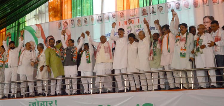 मोदी ने हेमंत सोरेन को बिना किसी सबूत के इडी लगाकर भेजा जेल : खड़गे