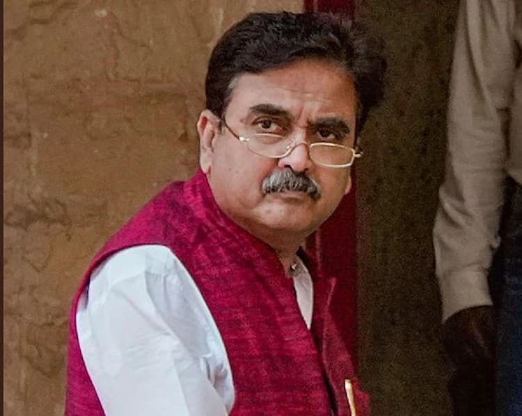 एफआइआर रद्द करने की मांग को लेकर हाइकोर्ट पहुंचे गांगुली