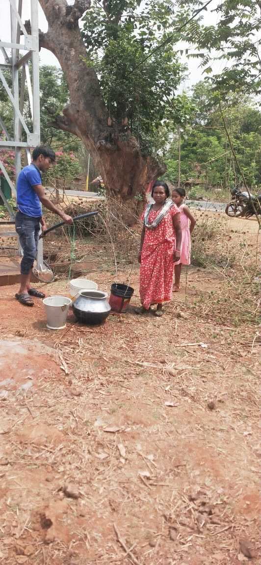 सड़क जाम के बाद जगा प्रशासन, खैरबनी में हुई पानी की व्यवस्था