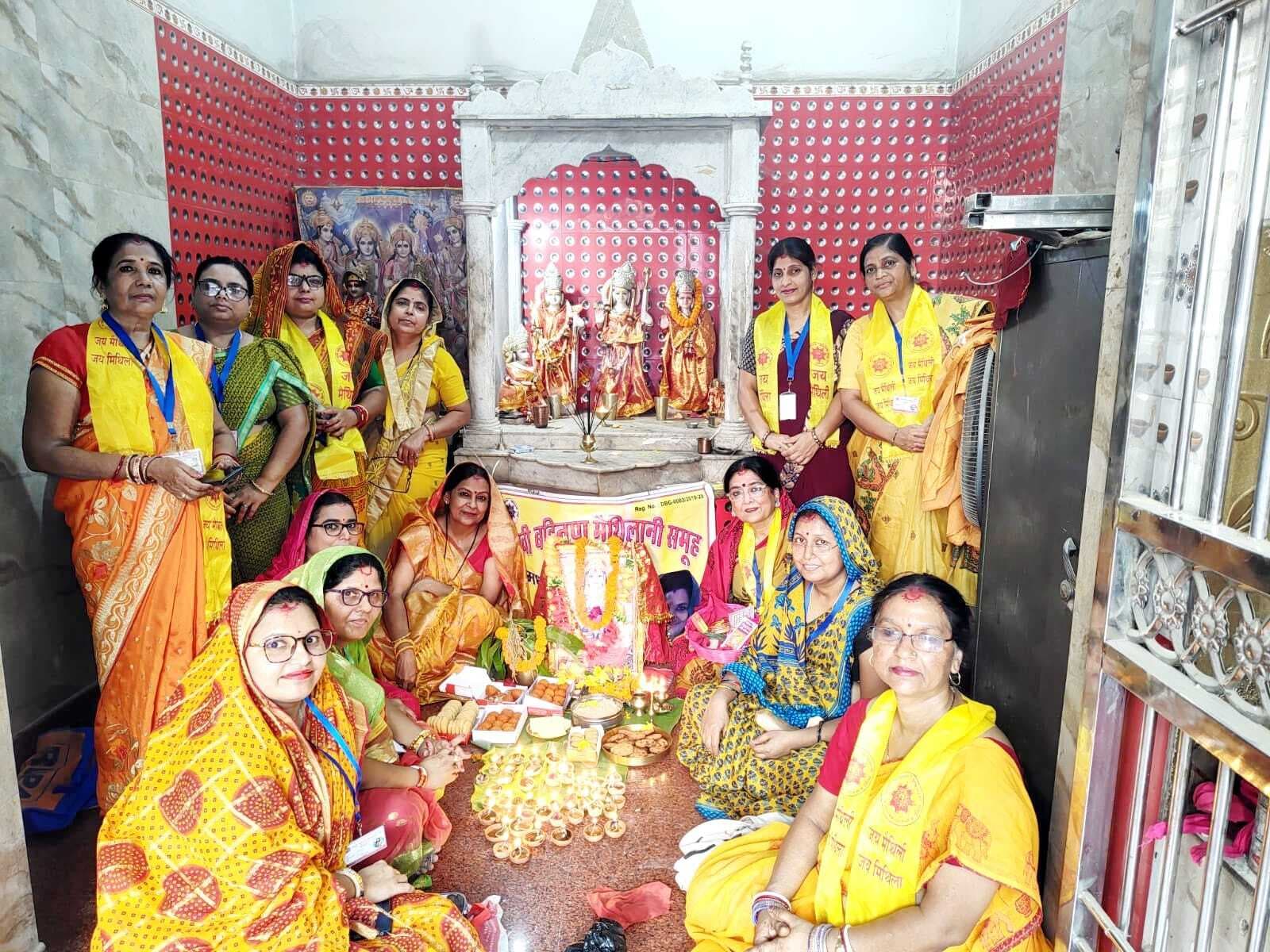 हर्षोल्लास के साथ मना जानकी जन्मोत्सव