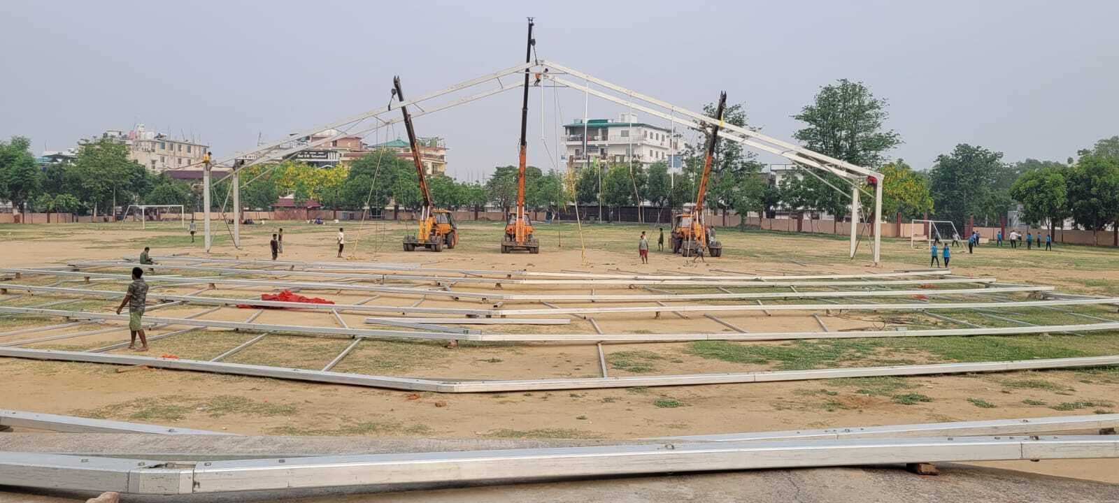 बौद्ध श्रद्धालुओं के लिए कालचक्र मैदान में बन रहा भव्य पंडाल