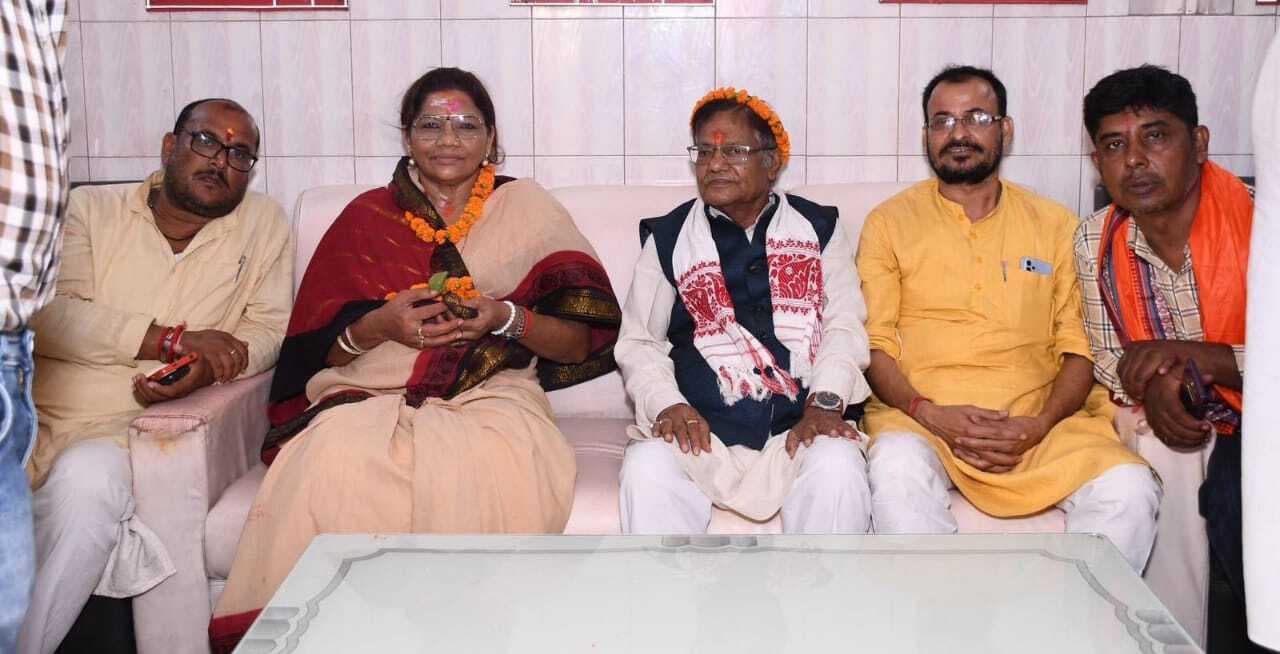 पूर्व केंद्रीय राज्य मंत्री रेणुका सिंह ने शक्ति केंद्र प्रभारी के साथ की बैठक