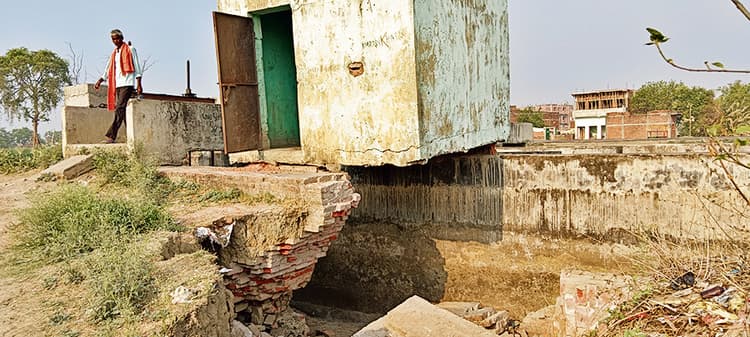 साइफनकेबांधऔरपुलियाकेटूटनेसेकिसानचिंतित