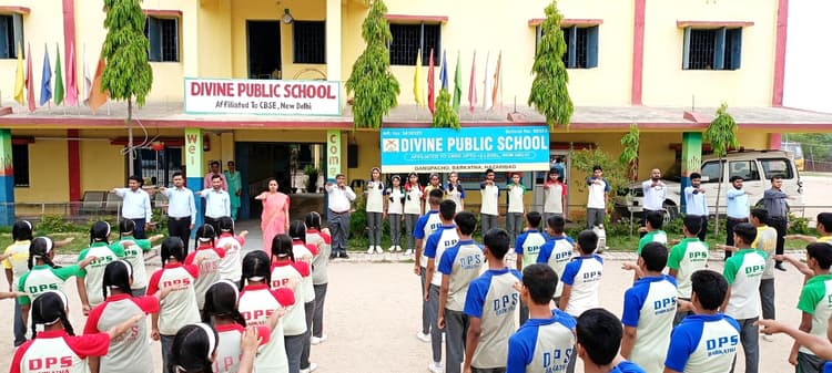 डिवाइन स्कूल में जागरूकता अभियान चलाया