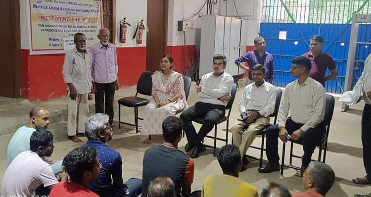 जेल अदालत में दो अभियुक्तों को रिहा करने का आदेश