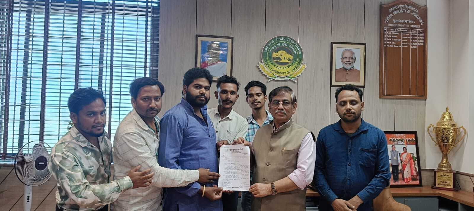 सीयूजे के मेस में खराब खाना की शिकायत, वीसी से मिले जेसीएम सदस्य