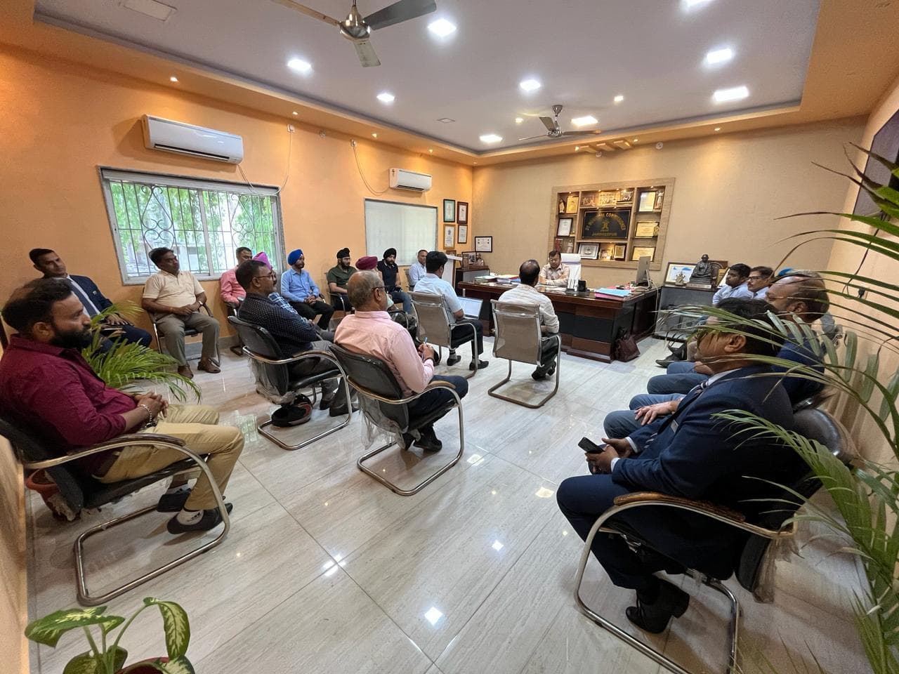 वोट डालने वालों को होटल-रेस्तरां, मॉल, दुकानों में मिलेगी छूट