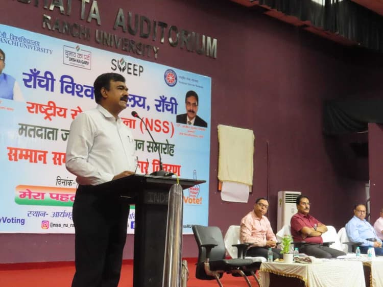 वोट डालना हमारा अधिकार ही नहीं, कर्तव्य भी है : सीइओ