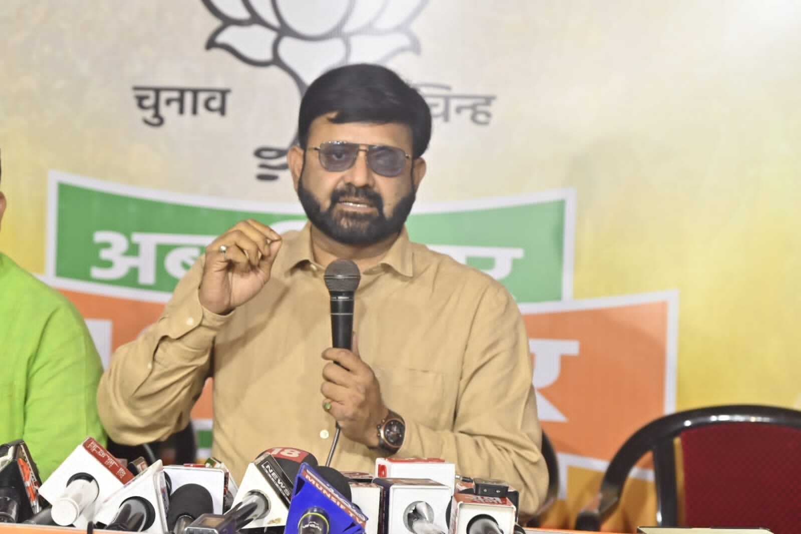संविधान का अपमान करनेवाले अब इसे बचाने की बात कर रहे : भाजपा