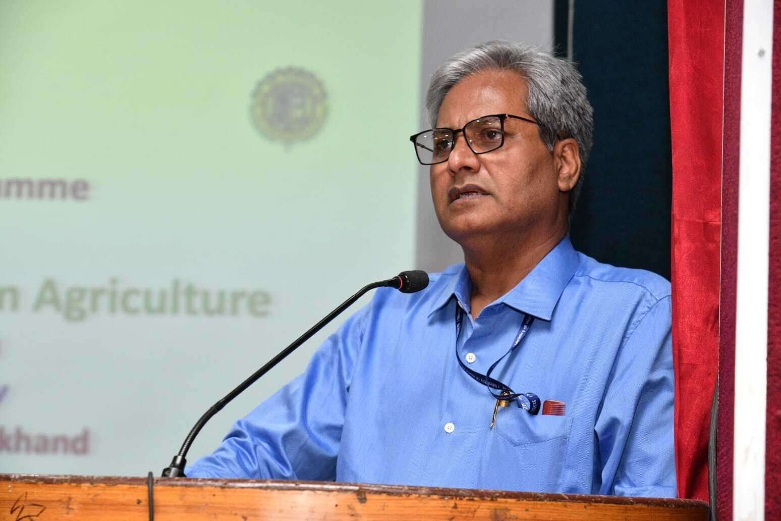 बेहतर टेक्नोलॉजी के इस्तेमाल से ही किसानों की आय बढ़ेगी : कुलपति