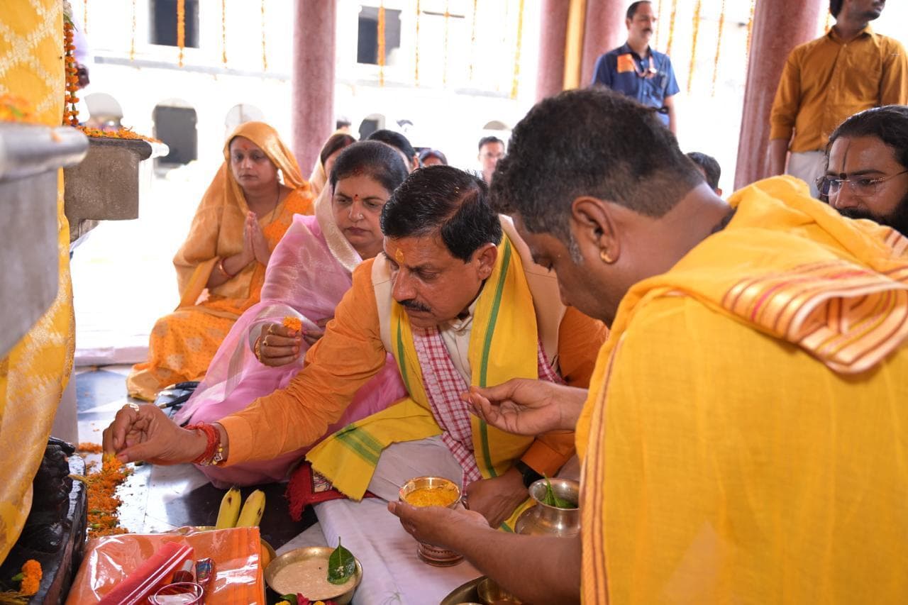 बोधगया मठ के विकास में सहयोग करेंगे एमपी के सीएम