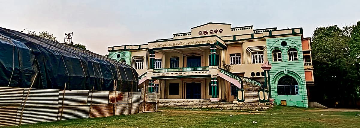राउरकेला : आरएसपी अत्याधुनिक सुविधाओं का विकास कर भंज भवन को बनायेगा राष्ट्रीय स्तर का सभागार