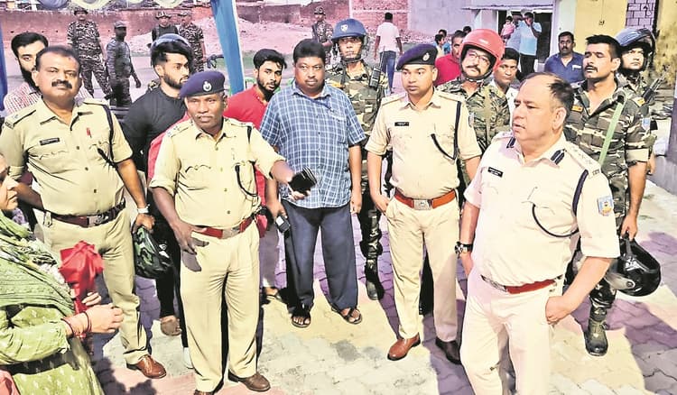 चुनाव में गड़बड़ी फैलाने की आशंका पर दस दिनों के अंदर 33 अपराधी जिलाबदर