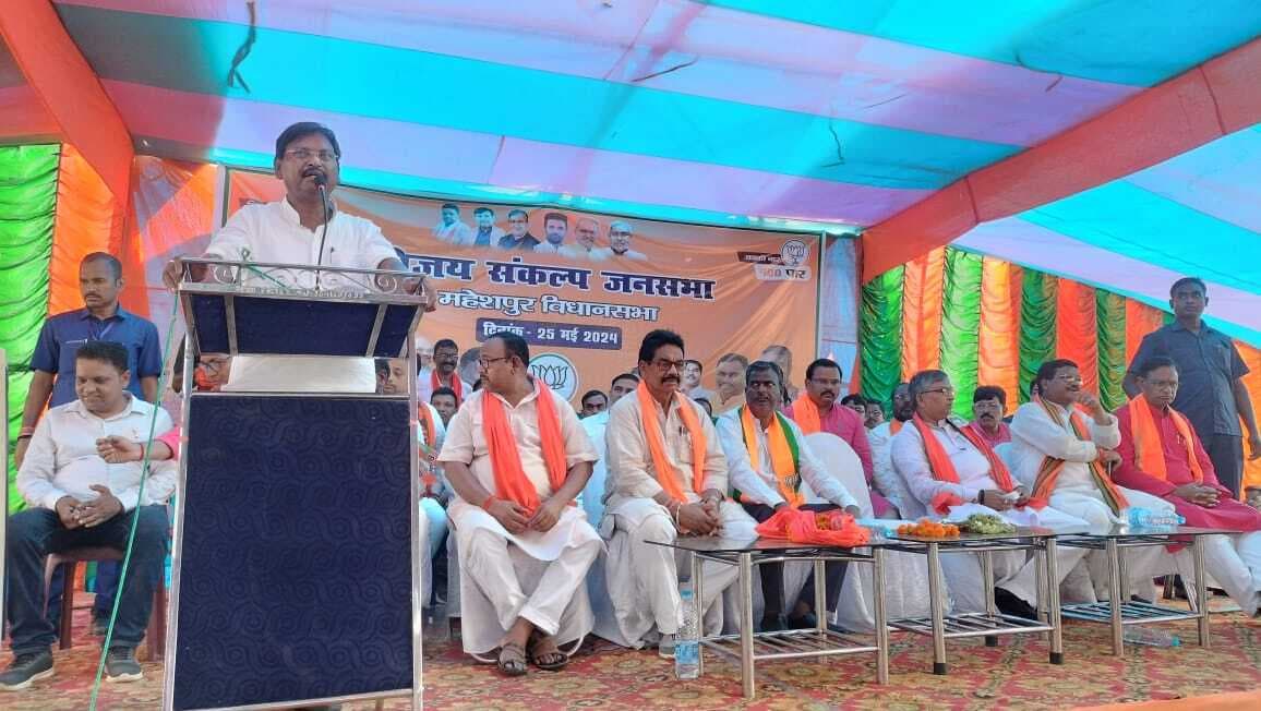 महागठबंधन के मंत्रियों ने किया अपनी झोली भरने का काम : अर्जुन मुंडा