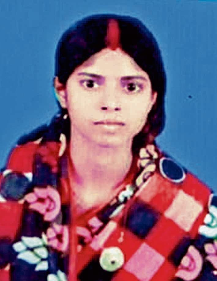 इसीएल की पानी से भरी परित्यक्त खदान में कूदी महिला