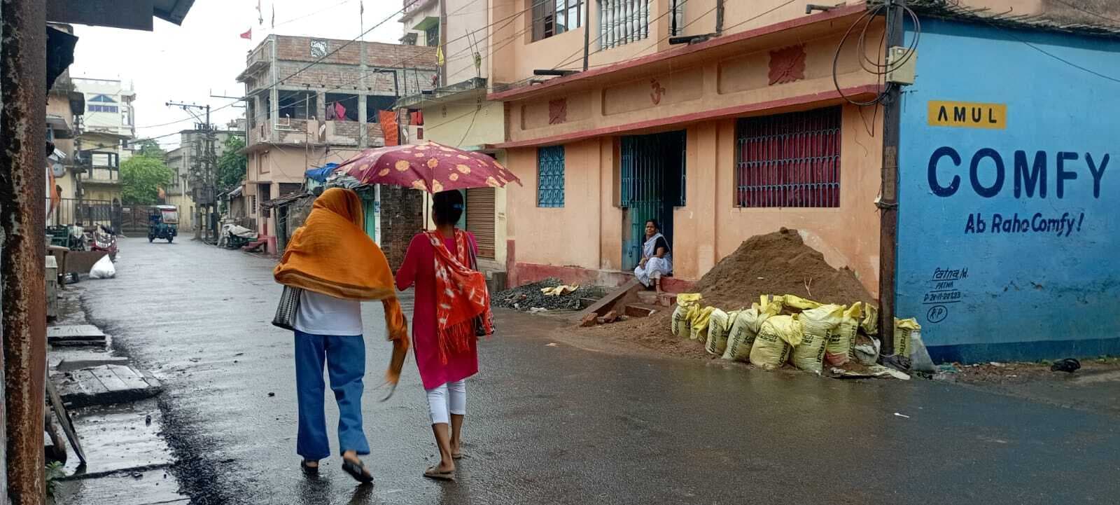 जिले में तूफान रेमल का असर, तेज हवा के साथ हुई बारिश
