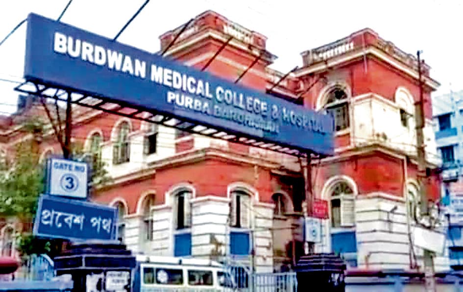 बर्दवान में टूट कर गिरे तार से लगा करंट, पिता-पुत्र की मौत