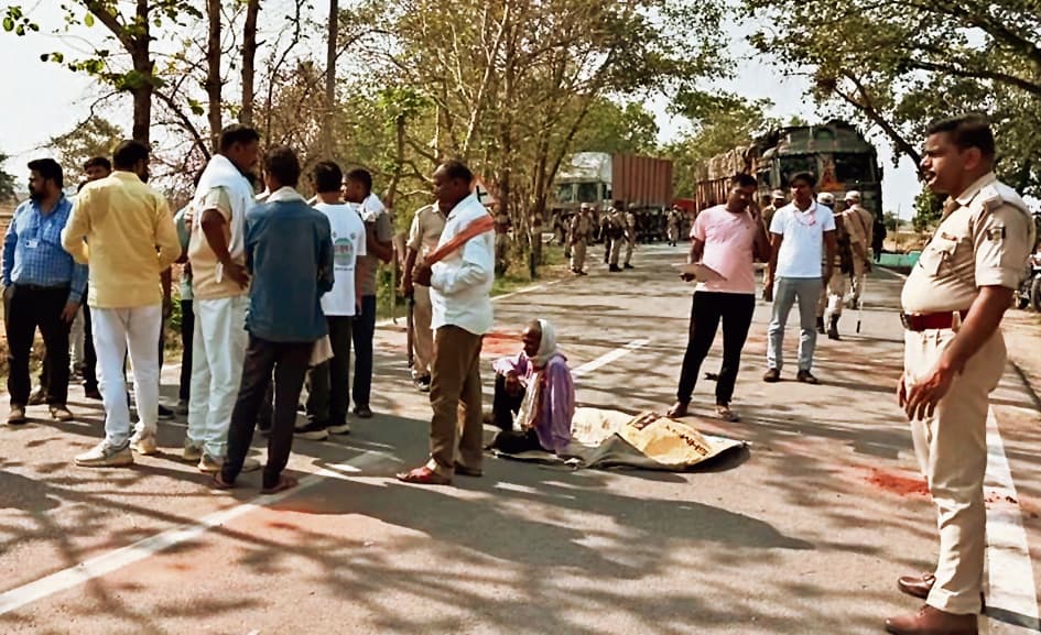 सड़क पार करने के दौरान ट्रक ने मजदूर को कुचला, मौत