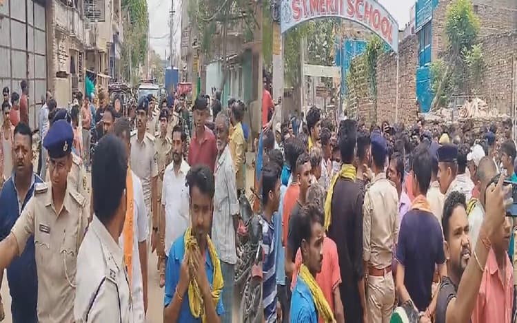 Bihar News: मुंगेर में शराब माफिया ने उत्पाद टीम से की हाथापाई, कुंए में गिरकर ड्राइवर की मौत, मचा बवाल