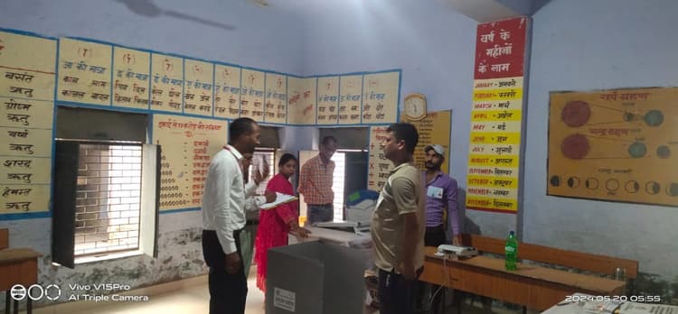 Lok Sabha Election 2024: यूपी में 5वें चरण का मतदान शुरू, राजनाथ सिंह, राहुल गांधी, स्मृति ईरानी सहित 144 प्रत्याशी मैदान में