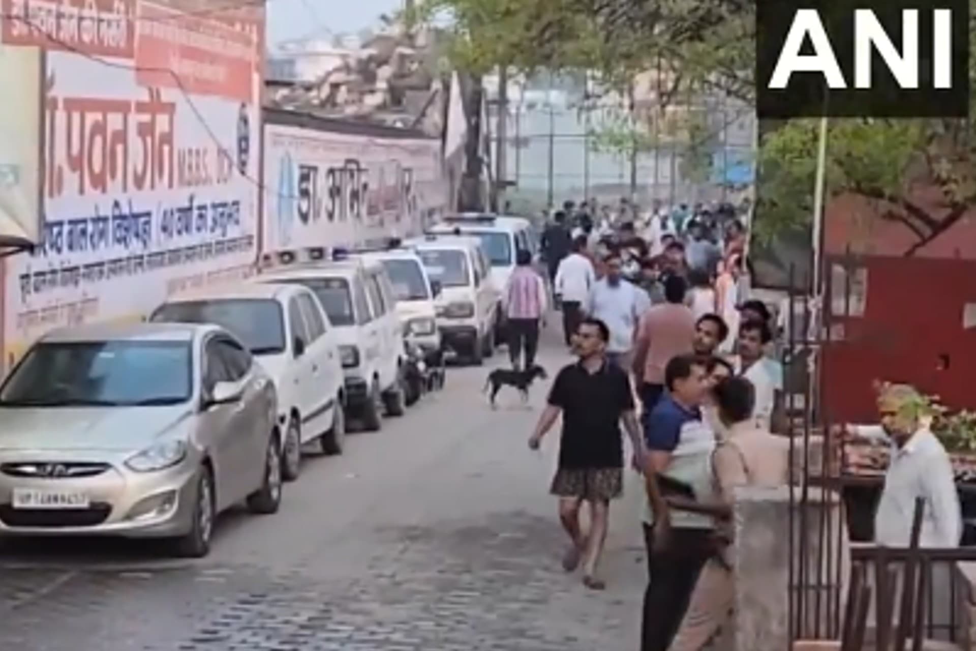 UP News : बड़ौत के एक अस्पताल में लगी आग, 12 मरीज को सुरक्षित निकाला गया बाहर