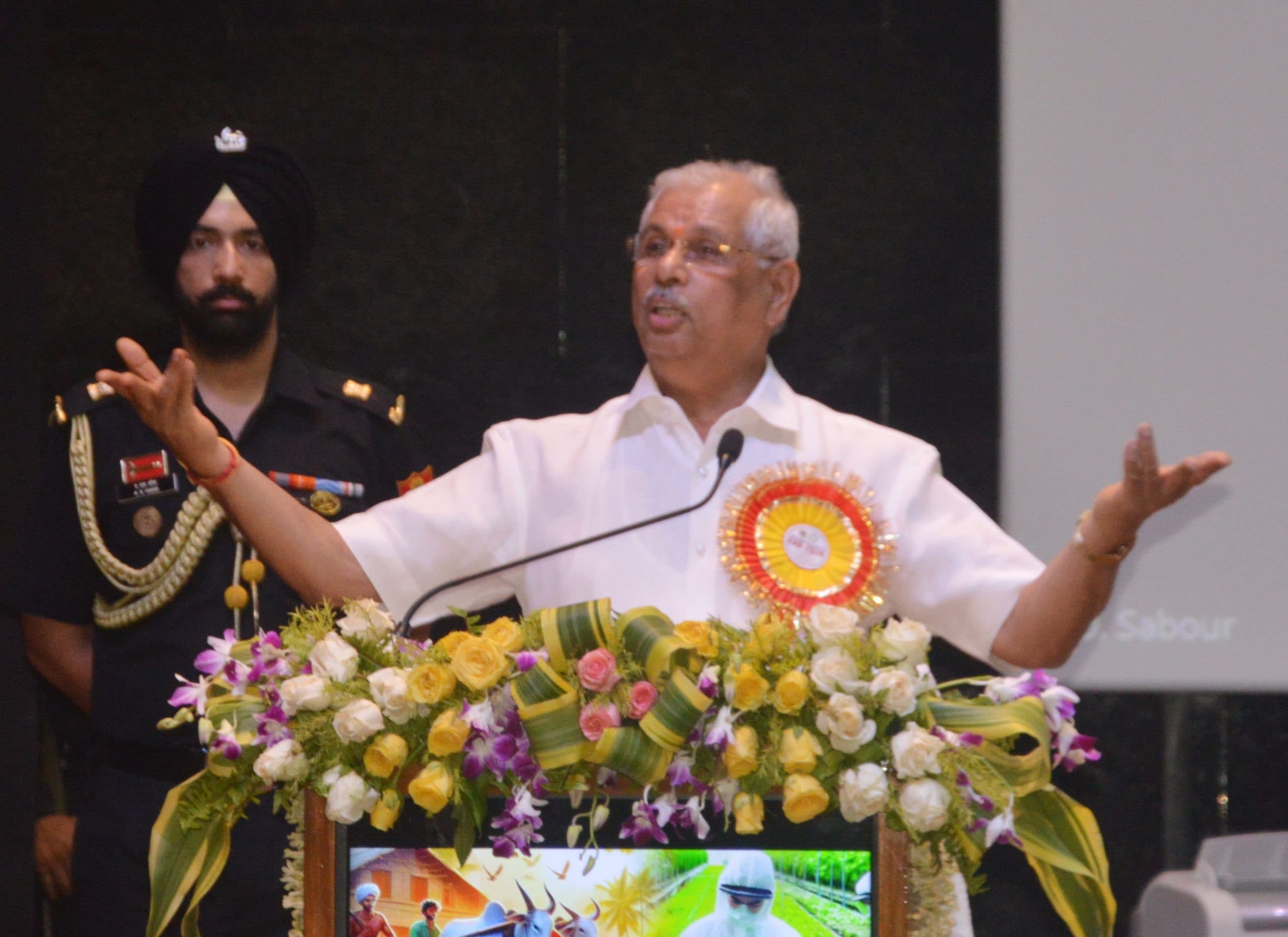 बिहार कृषि विश्वविद्यालय में राज्यपाल ने क्यों कहा शिक्षा ने हमें नौकर बनाया, शिक्षित होकर अब दूसरों को नौकरी दें