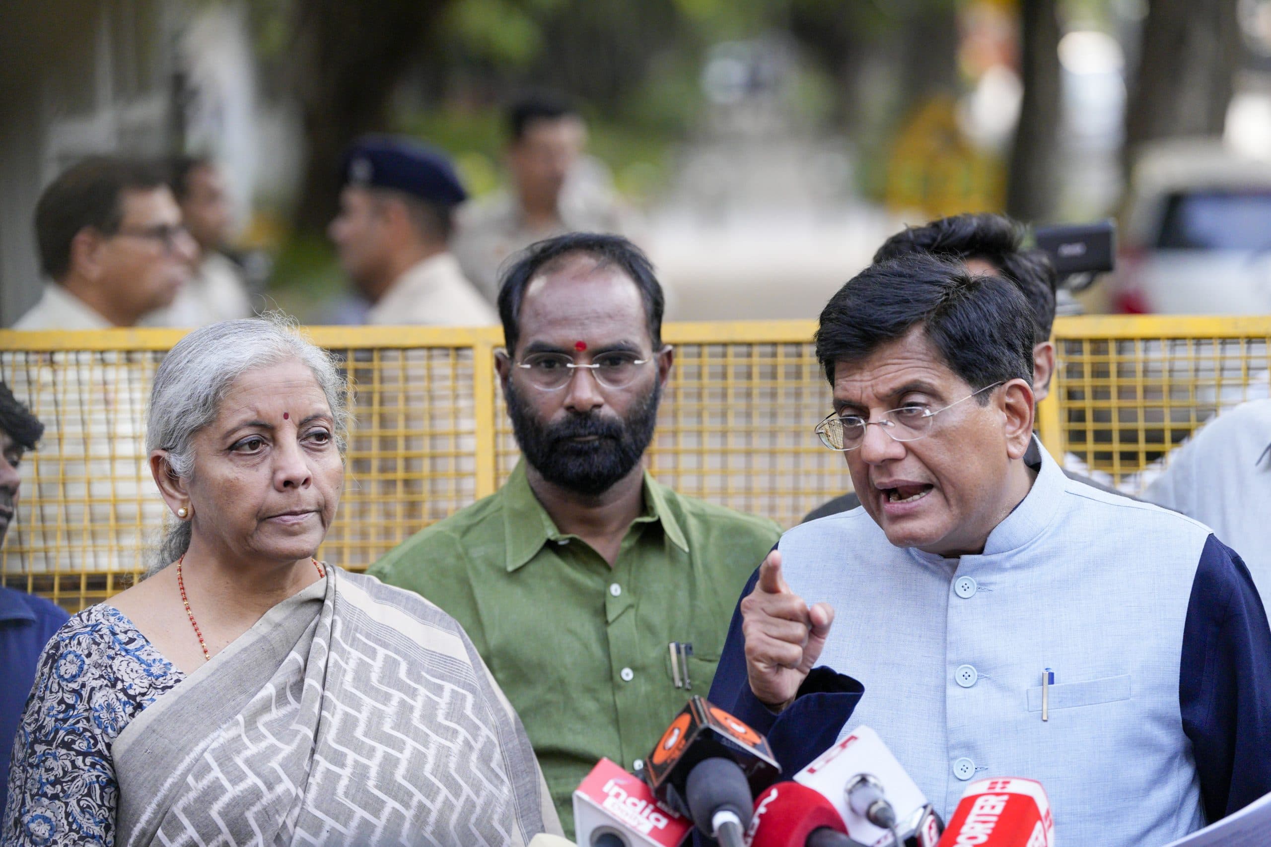 पीयूष गोयल ने ली मंत्री पद की शपथ, जानें उनके जीवन से जुड़ी खास बातें