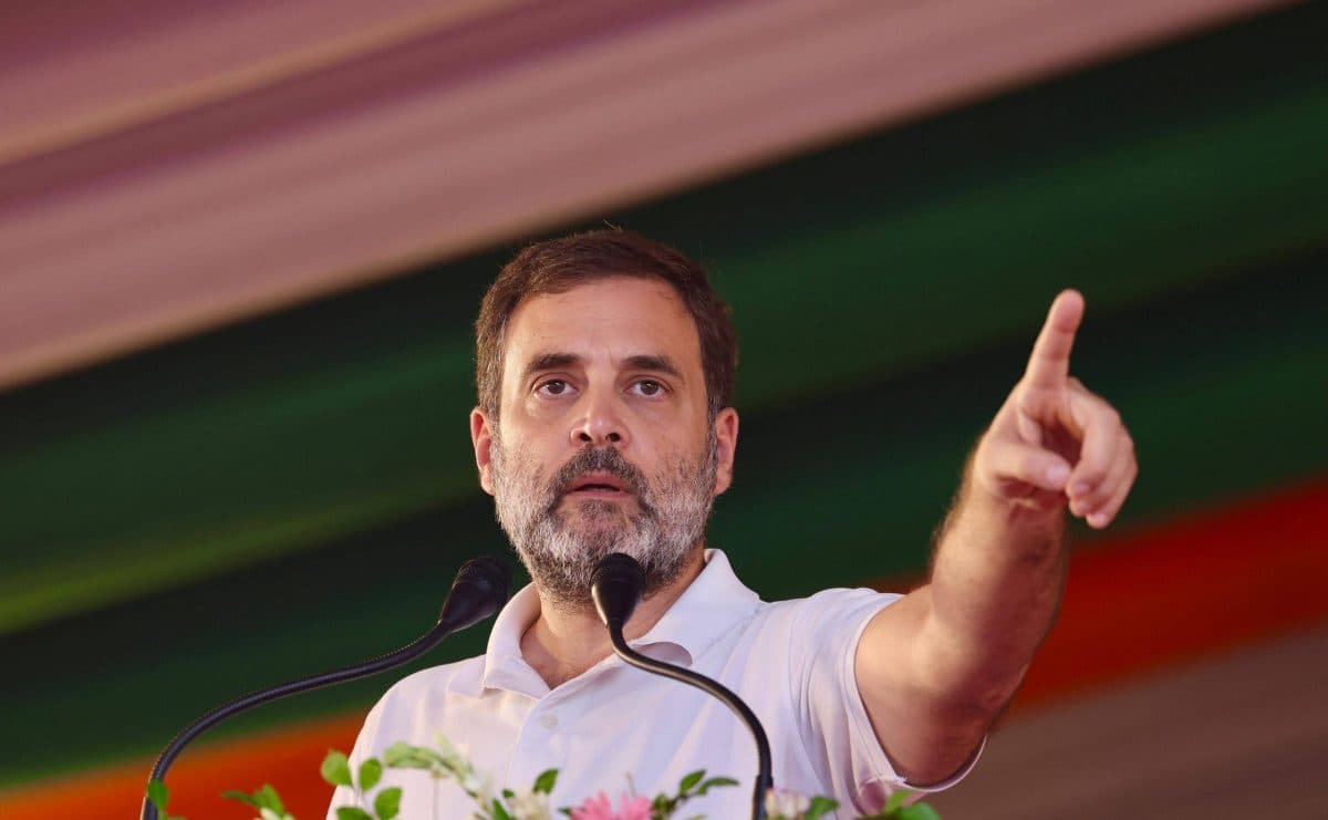 NEET Issue: प्रधानमंत्री मोदी पेपर लीक को रोक नहीं पाए, राहुल गांधी ने कसा तंज