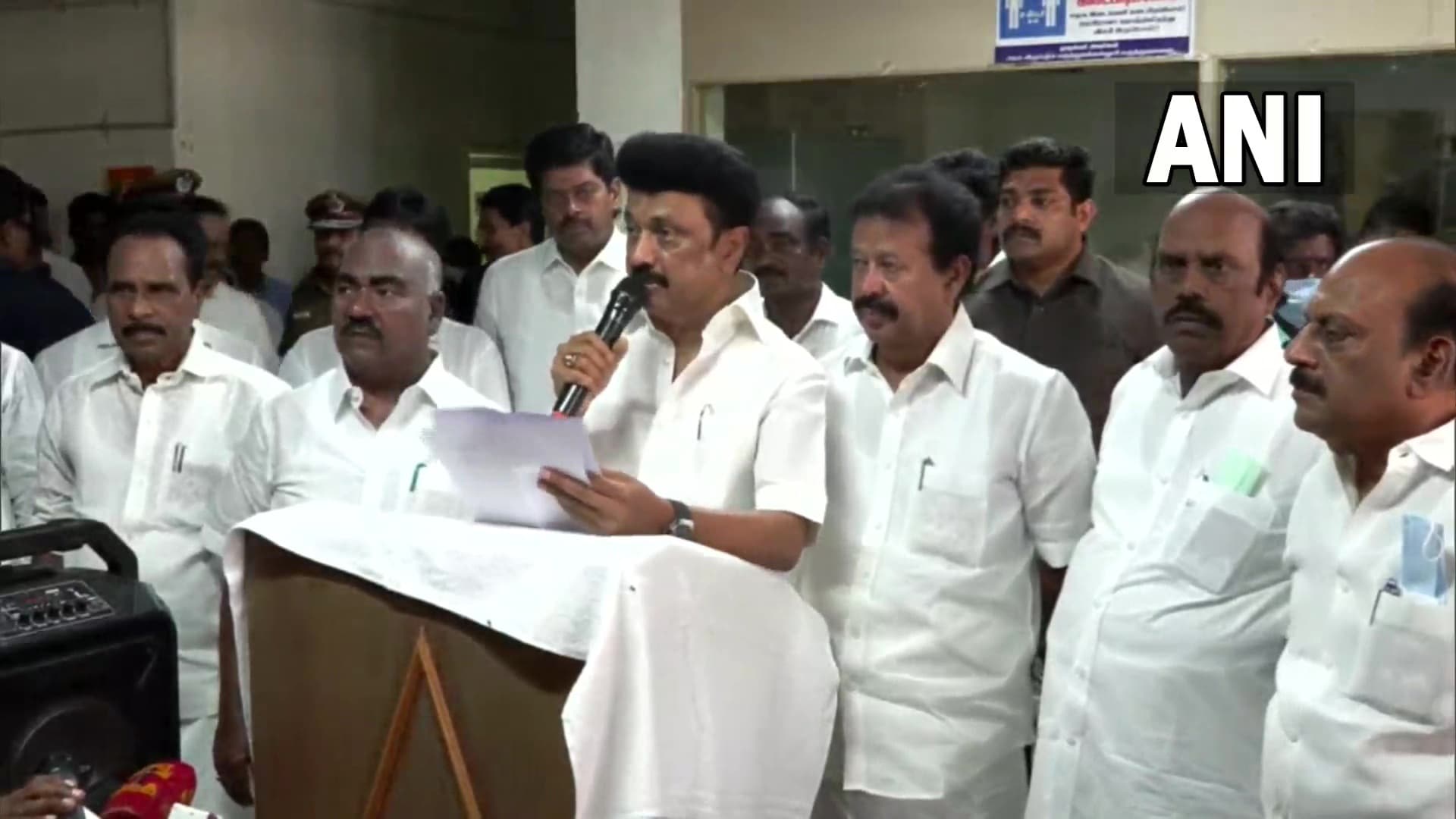 Tamil Nadu में जहरीली शराब पीने से 10 लोगों की मौत, 20 से अधिक बीमार, एक्शन में सीएम