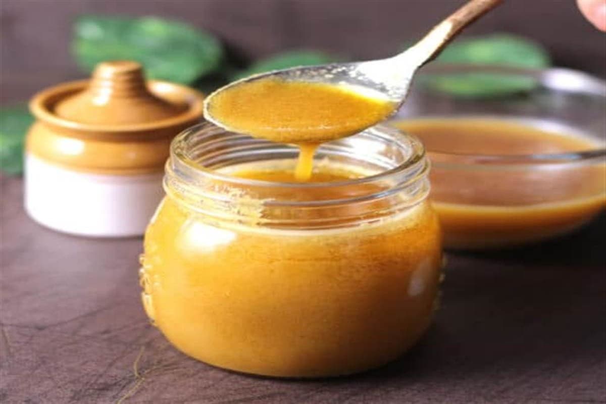 Ghee: घी से शरीर की मालिश करने के 5 सबसे बड़े फायदे