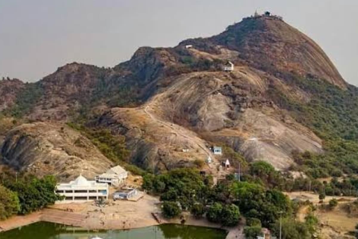Bihar Tourism: जाने मंदार पर्वत का अद्भुत इतिहास