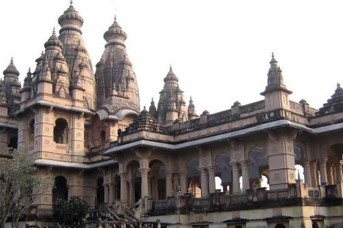 Naulakha Temple Deoghar