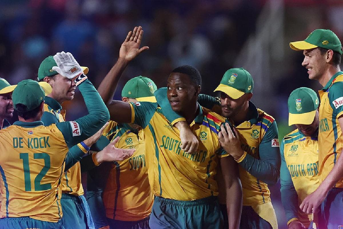 AFG vs SA: T-20 рд╡рд░реНрд▓реНрдб рдХрдк рдХреЗ рд╕реЗрдореАрдлрд╛рдЗрдирд▓ рдореЗрдВ рд╕рд╛рдЙрде рдЕрдлреНрд░реАрдХрд╛ рдиреЗ рдЕрдлрдЧрд╛рдирд┐рд╕реНрддрд╛рди рдХреЛ рд╣рд░рд╛рдпрд╛, рдкрд╣рд▓реА рдмрд╛рд░ рдлрд╛рдЗрдирд▓ рдореЗрдВ рдорд╛рд░реА рдПрдВрдЯреНрд░реА