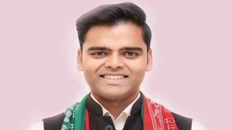 Lok Sabha Result 2024: सपा के दो उम्मीदवार सबसे कम उम्र के बने सांसद, द्रमुक के बालू सबसे बुजुर्ग