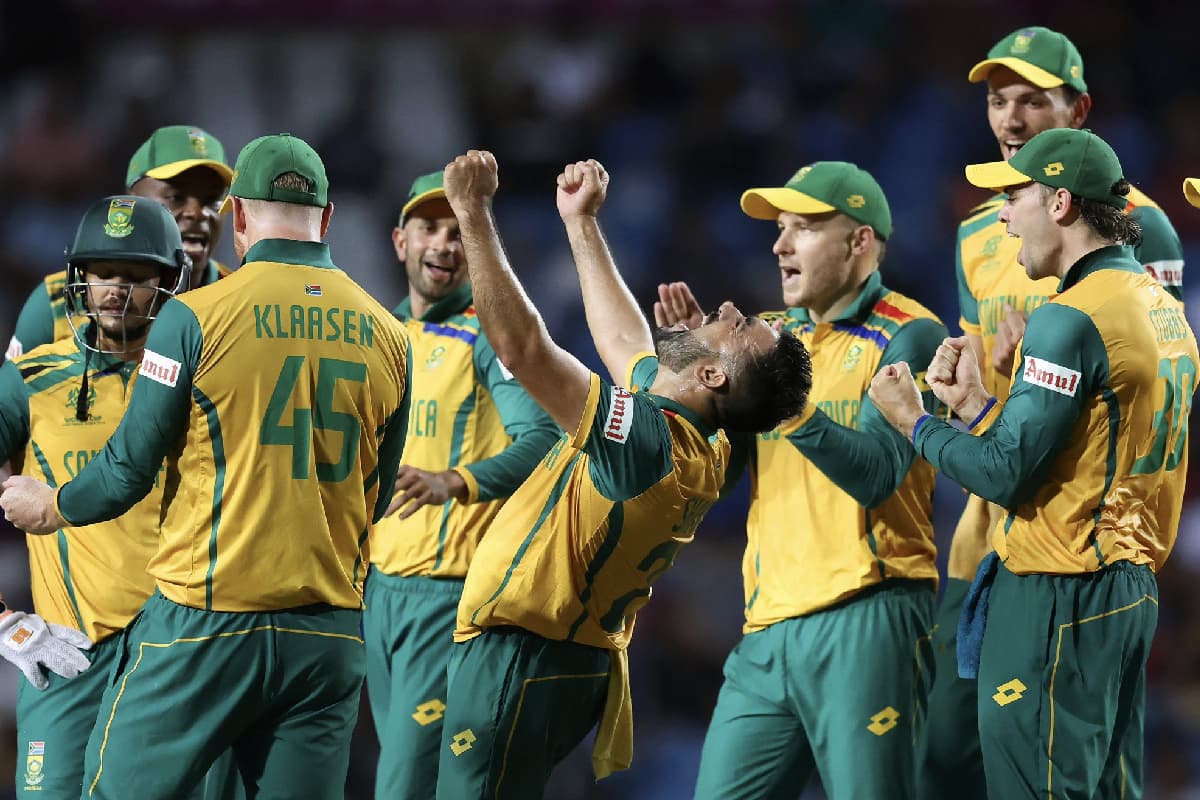 IND vs SA: 6 рдШрдВрдЯреЗ рджреЗрд░ рд╕реЗ рдмрд╛рд░рдмрд╛рдбреЛрд╕ рдкрд╣реБрдВрдЪрд╛ рджрдХреНрд╖рд┐рдг рдЕрдлреНрд░реАрдХреА рдЯреАрдо рдХрд╛ рд╡рд┐рдорд╛рди, рдЦрд┐рд▓рд╛рдбрд╝рд┐рдпреЛрдВ рдХреЛ рд╣реБрдИ рдкрд░реЗрд╢рд╛рдиреА