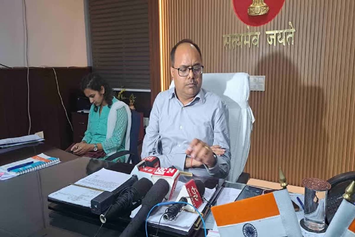 Bihar IAS Transfer: पटना के जिलाधिकारी समेत 6 आईएएस का तबादला, चंद्रशेखर सिंह फिर बने DM