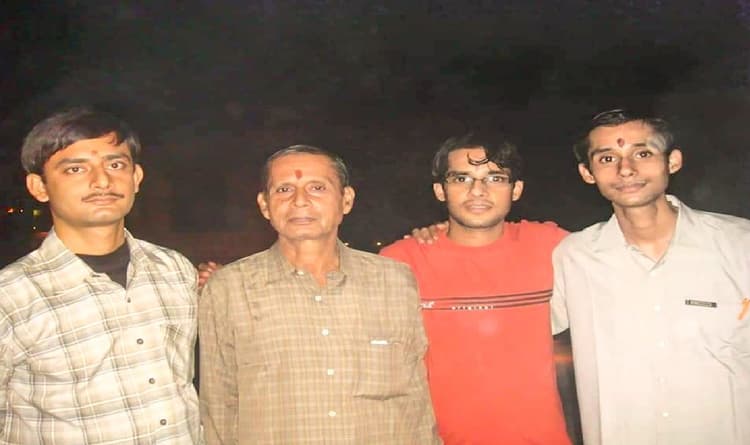 Fathers Day: बेटों के सुखमय भविष्य के लिए, कुर्बान कर दीं अपनी खुशियां