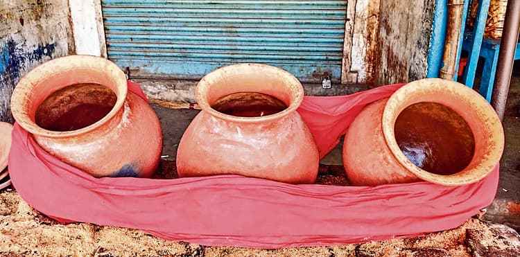 राजगांगपुर : नगरपालिका ने खोला प्याऊ, कहीं पानी नहीं, तो कहीं लगा गंदगी का अंबार