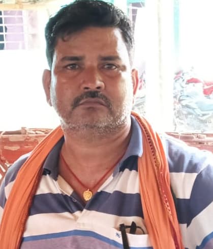 बैंक से निकले मक्का व्यापारी से हथियार दिखाकर चार लाख लूटे