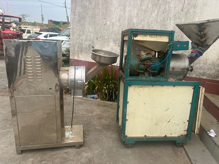 बनिवाटांड़ गांव से 3.6 क्विंटल अफीम और एक किग्रा गांजा जब्त