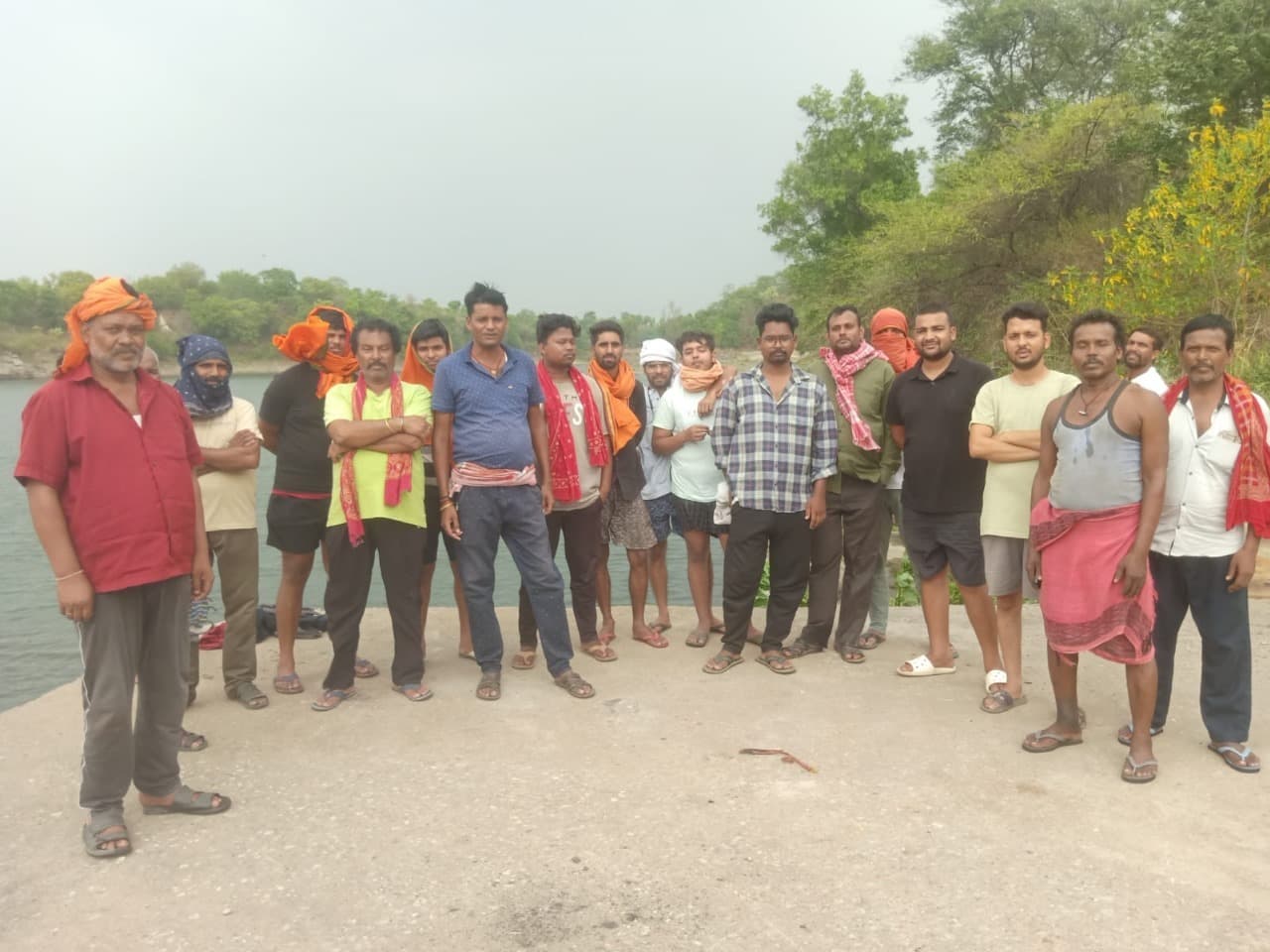 खिलानधौड़ा पोखरिया से जलापूर्ति बंद करायी